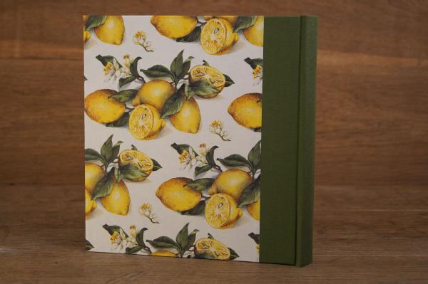 Quadratisches Album für Fotos aus dem Italienurlaub